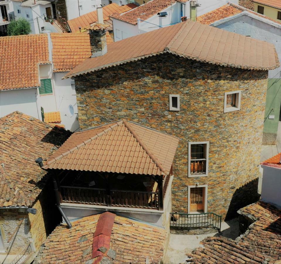 Casa Da Praca Villa Dornelas do Zezere Bagian luar foto